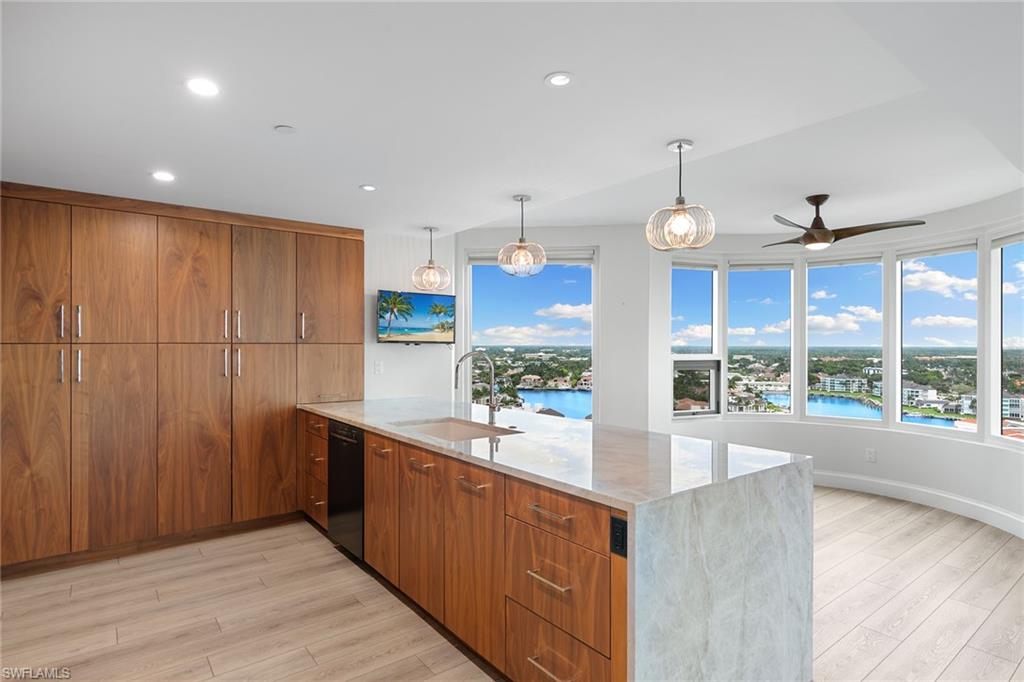 PARK SHORE TOWER - Residential