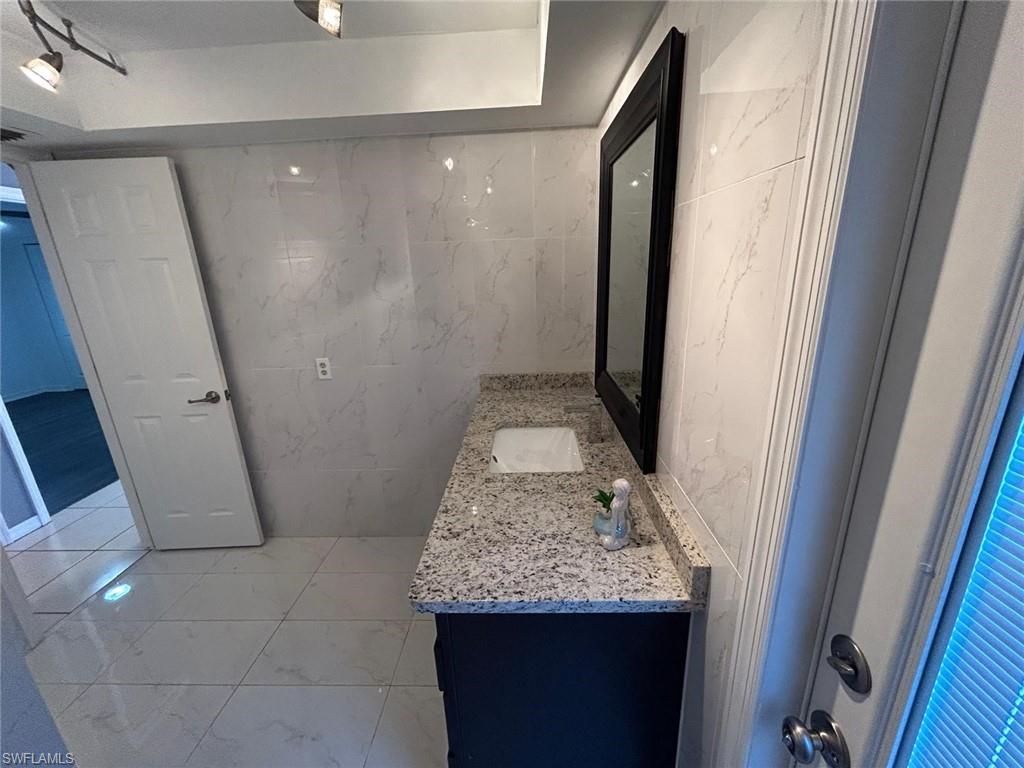 FORT MYERS - Residential