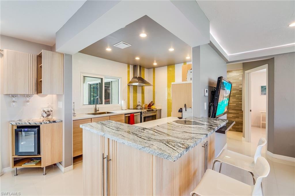 PIRATES COVE - Residential