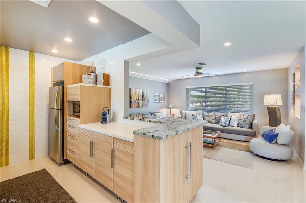 PIRATES COVE - Residential