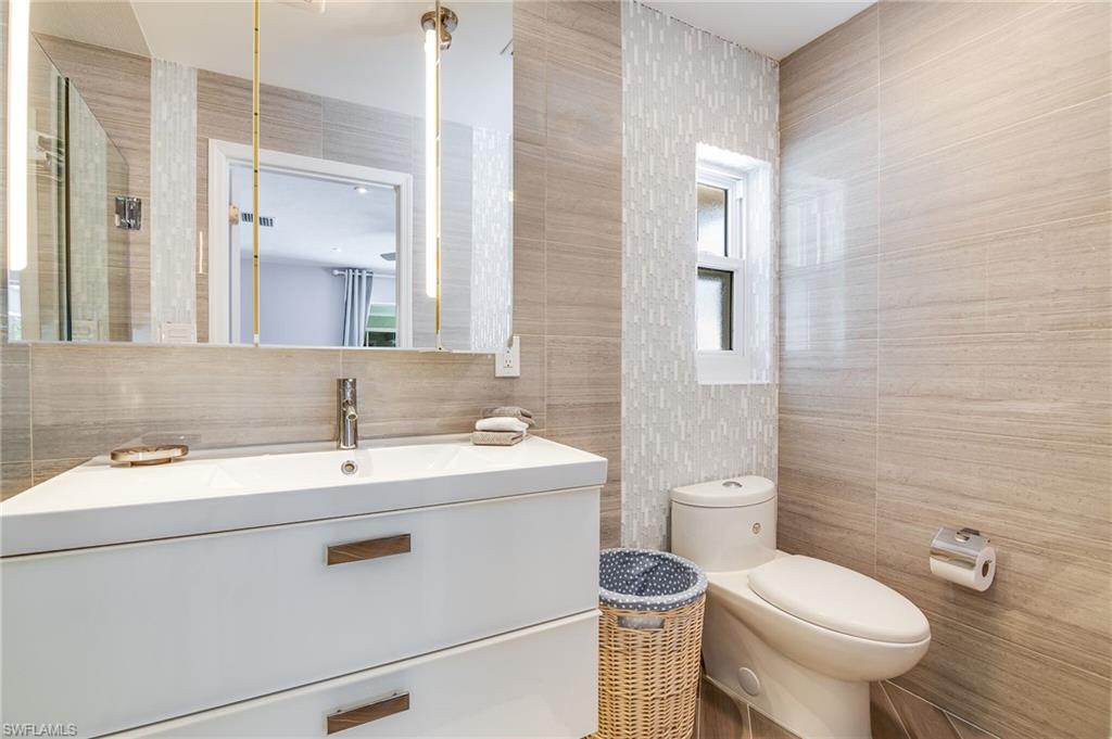 PIRATES COVE - Residential