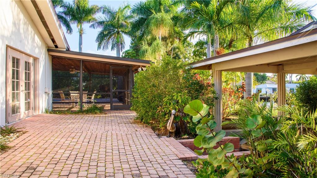 AQUALANE SHORES - Residential