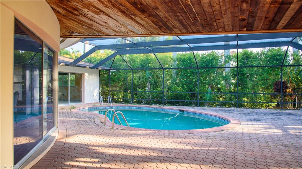 AQUALANE SHORES - Residential