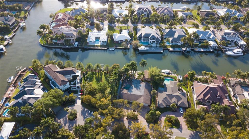 AQUALANE SHORES - Residential