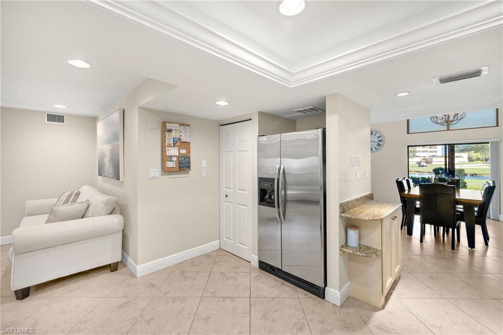 LONGBOAT VILLAGE - Residential