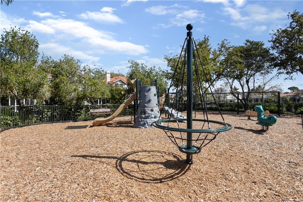 MONTEREY VILLAS - Residential