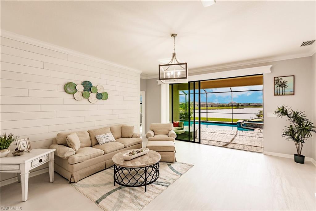 PORTICO - Residential