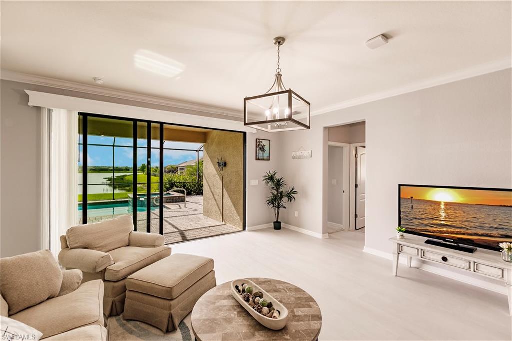 PORTICO - Residential