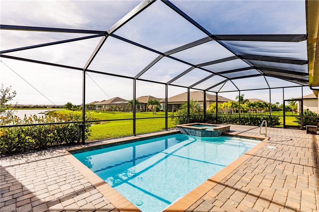 PORTICO - Residential