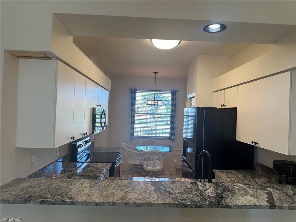 8076 Queen Palm LN 424