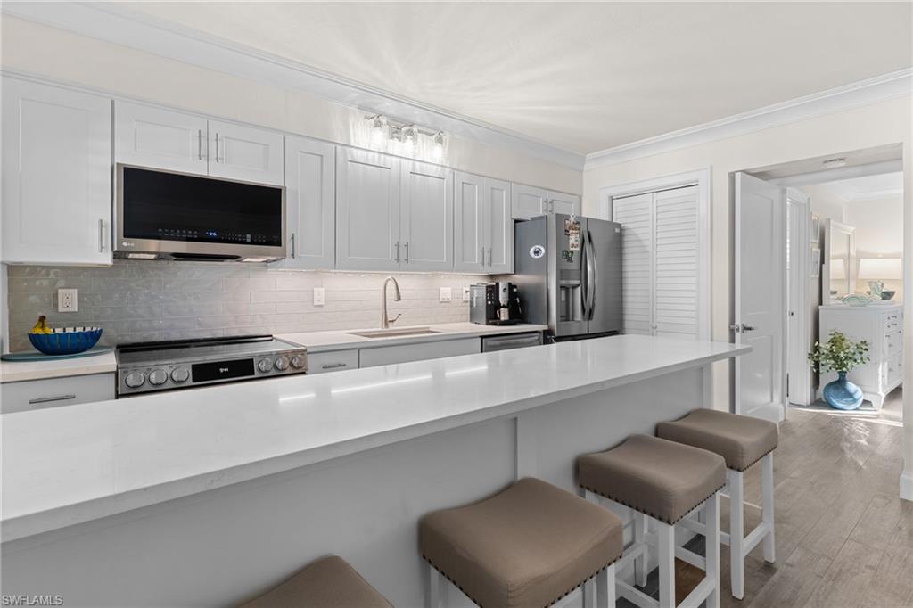 CASTLETON GARDENS - Residential