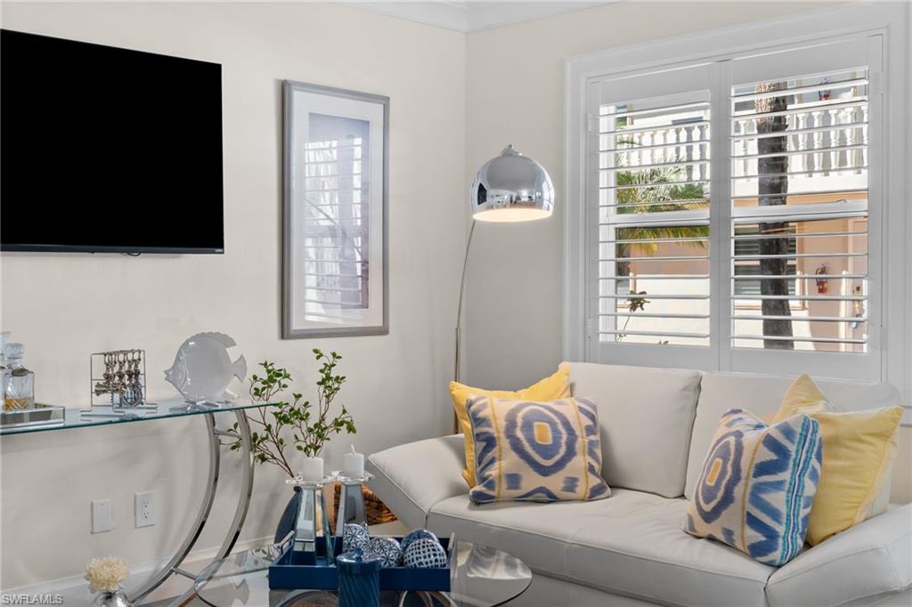 CASTLETON GARDENS - Residential