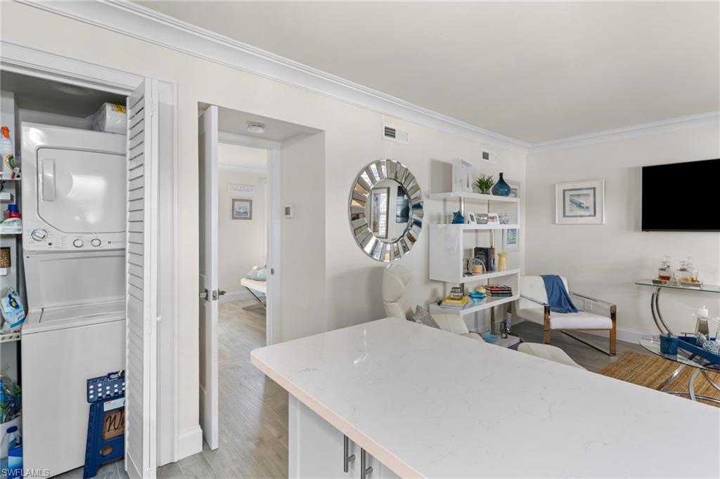 CASTLETON GARDENS - Residential