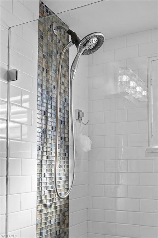 CASTLETON GARDENS - Residential