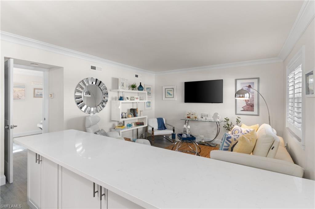 CASTLETON GARDENS - Residential