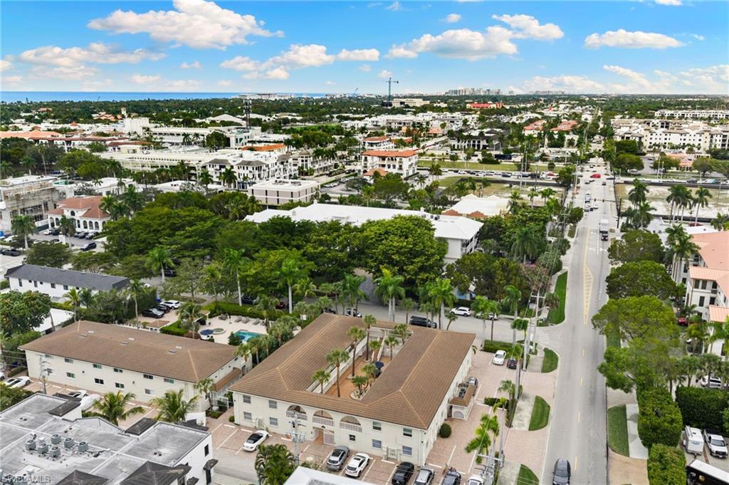 CASTLETON GARDENS - Residential