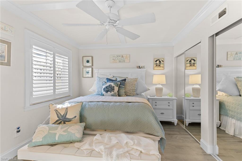 CASTLETON GARDENS - Residential