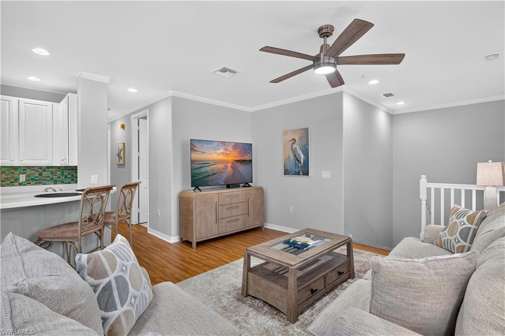 1379 Artesia DR E 601