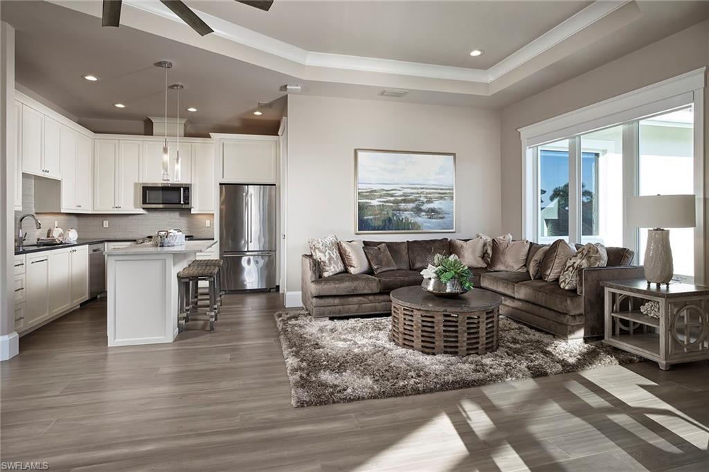 HIDEAWAY BEACH - Residential