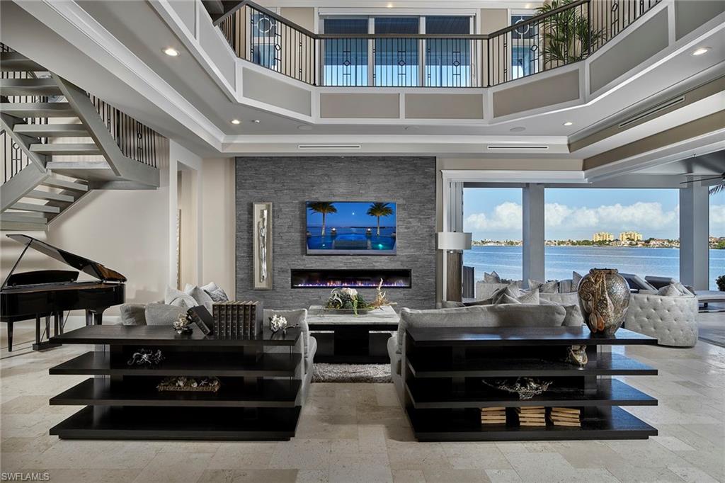 HIDEAWAY BEACH - Residential