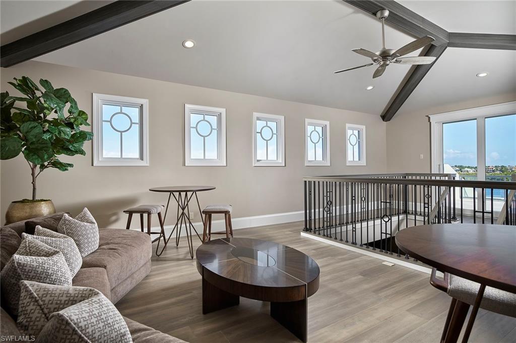 HIDEAWAY BEACH - Residential