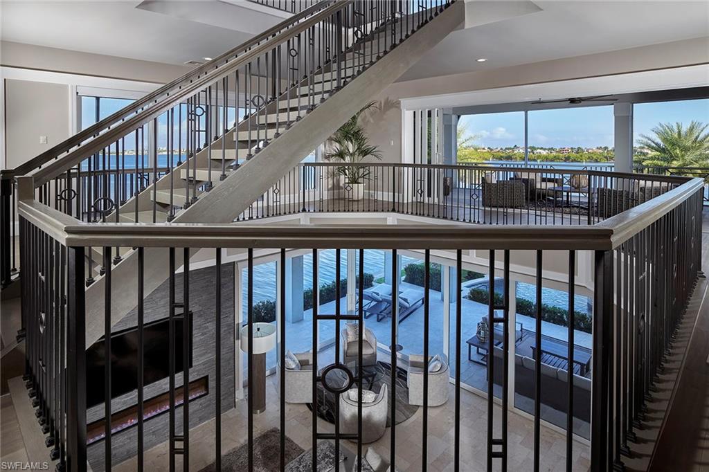 HIDEAWAY BEACH - Residential