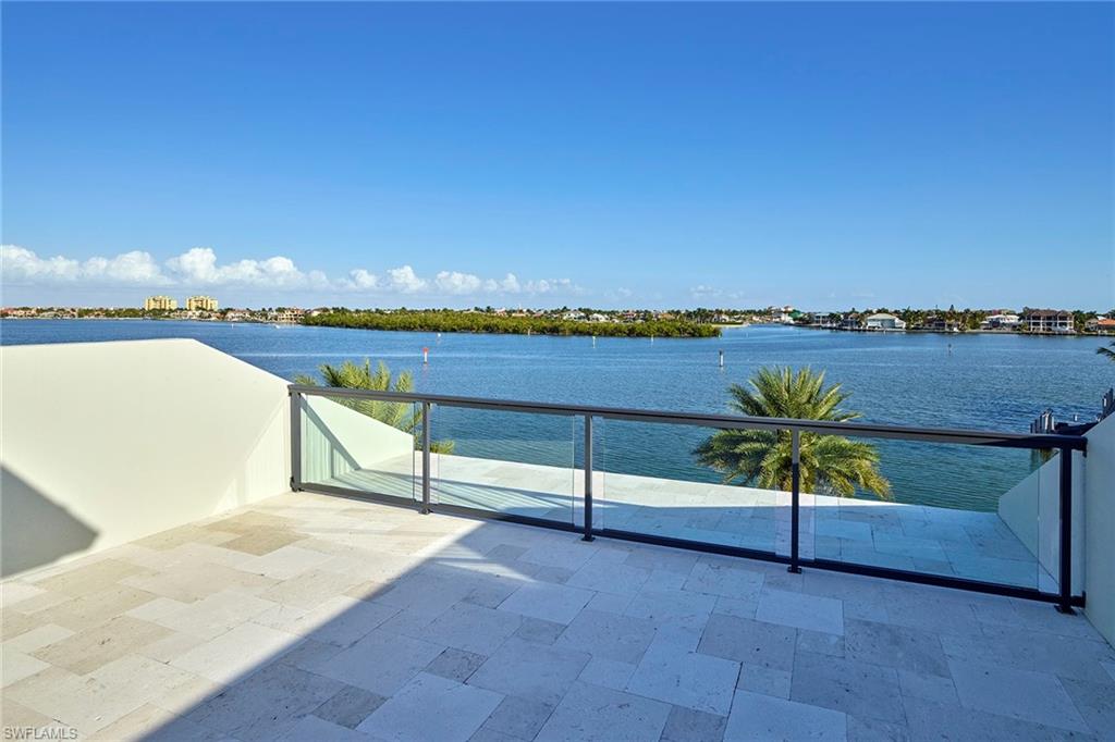 HIDEAWAY BEACH - Residential