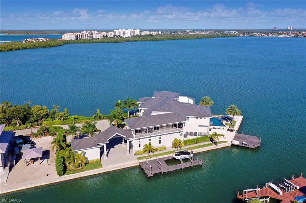 HIDEAWAY BEACH - Residential