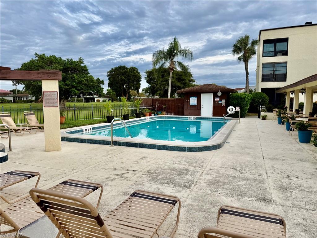 LAKEWOOD - Residential