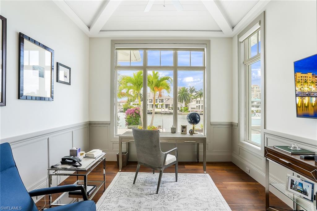 PARK SHORE - Residential