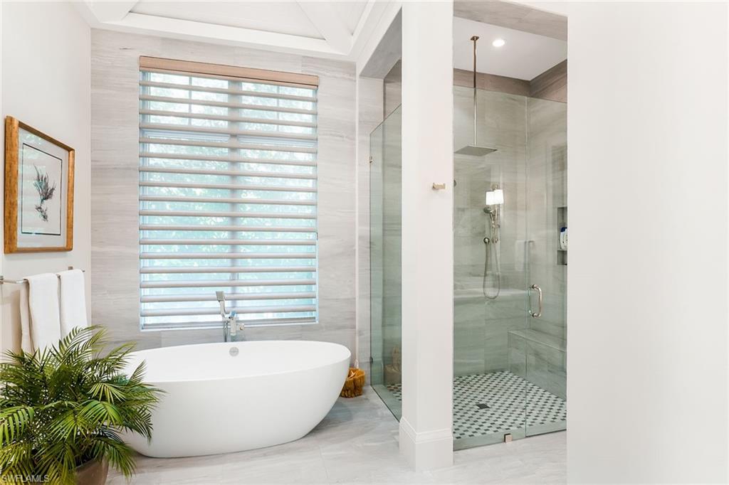 PARK SHORE - Residential