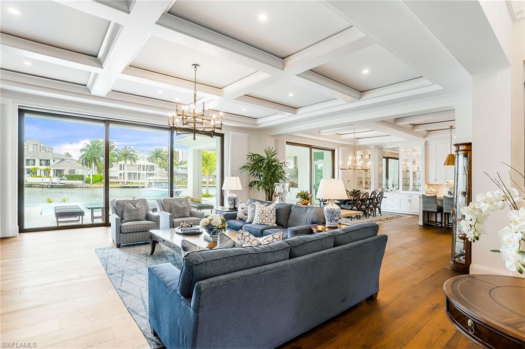 PARK SHORE - Residential