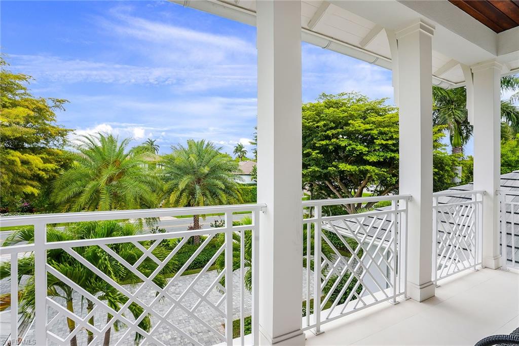 PARK SHORE - Residential