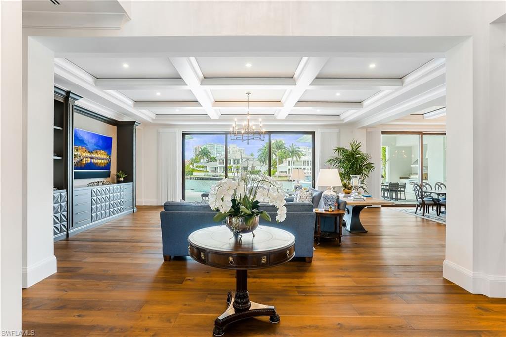 PARK SHORE - Residential