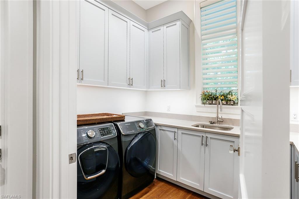 PARK SHORE - Residential