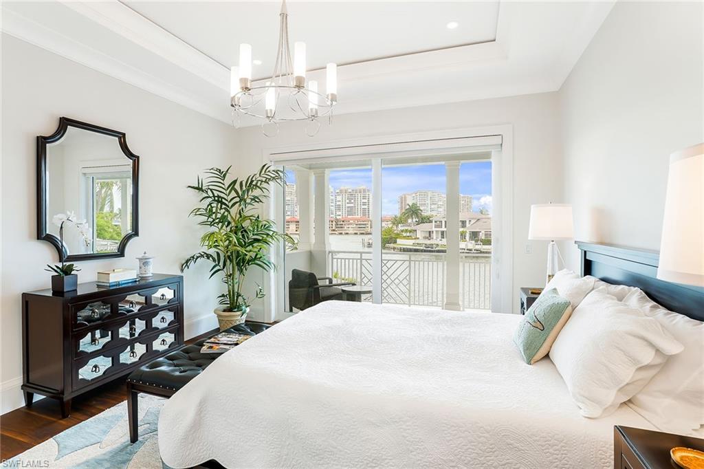 PARK SHORE - Residential