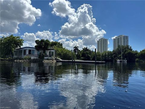 3131 E Riverside DR FORT MYERS FL 33916