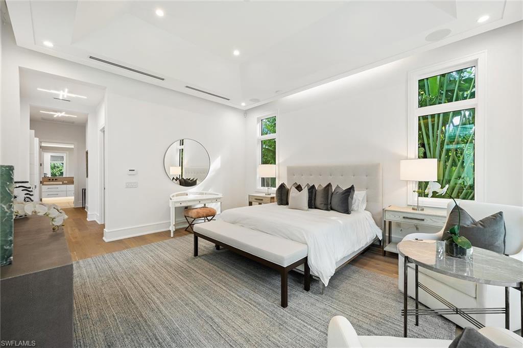 MOORINGS - Residential