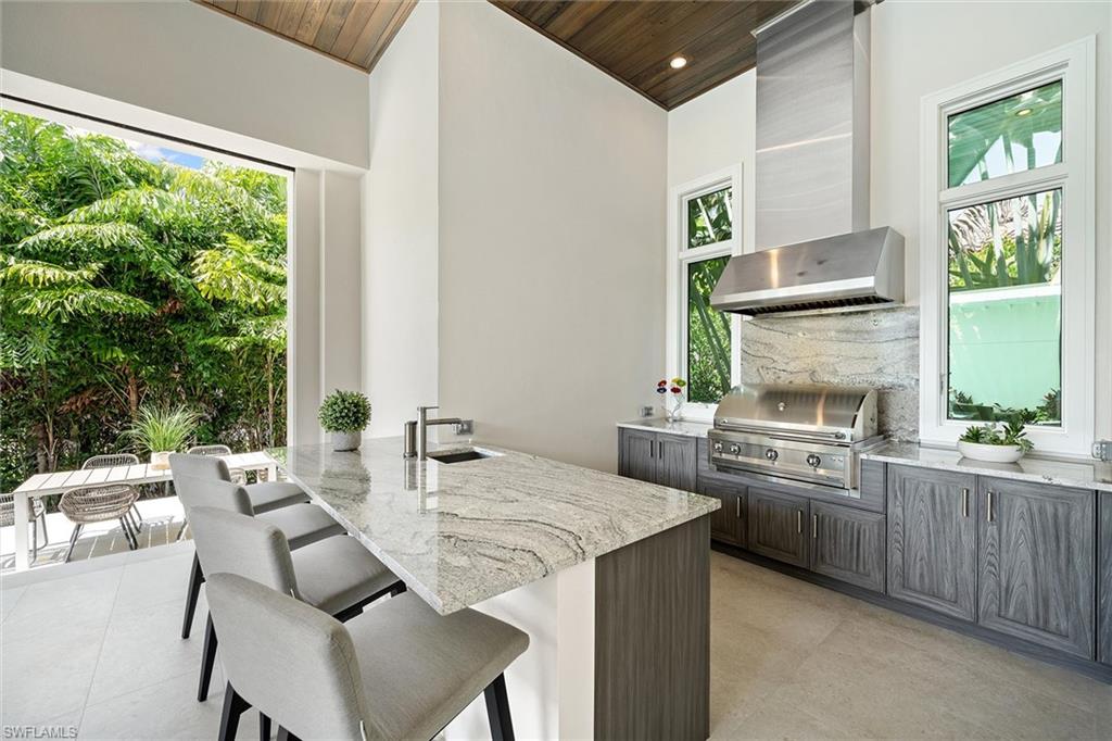 MOORINGS - Residential