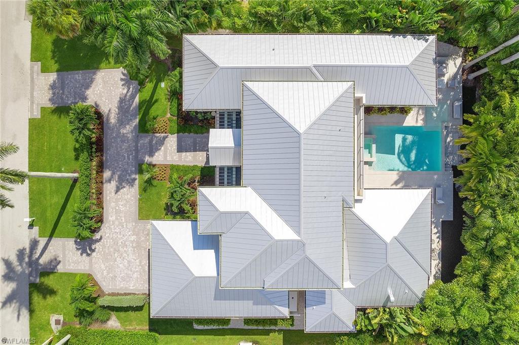 MOORINGS - Residential