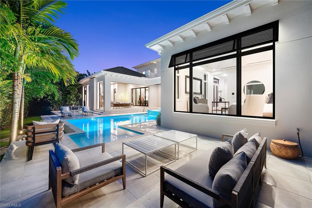 MOORINGS - Residential