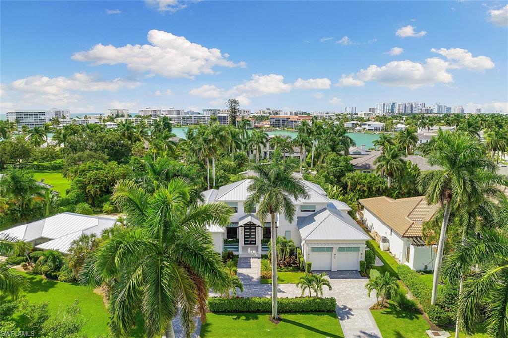 MOORINGS - Residential