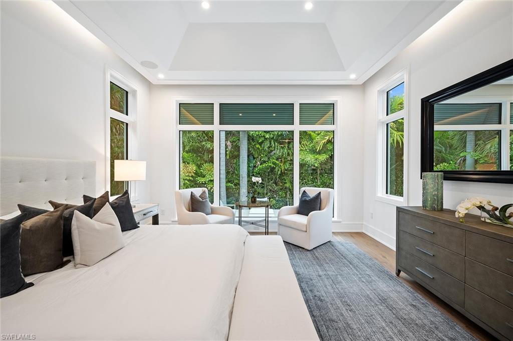 MOORINGS - Residential