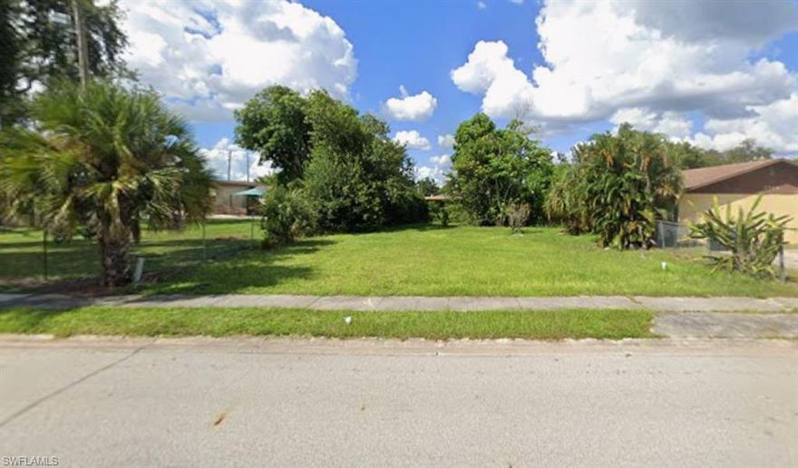For sale: Vacant land lot close to downtown and near US-75. Perfect for building your dream home!