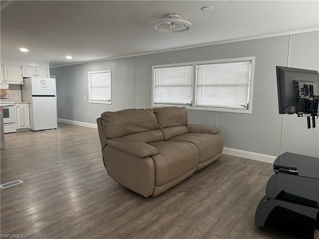 CARRIAGE VILLAGE - Residential