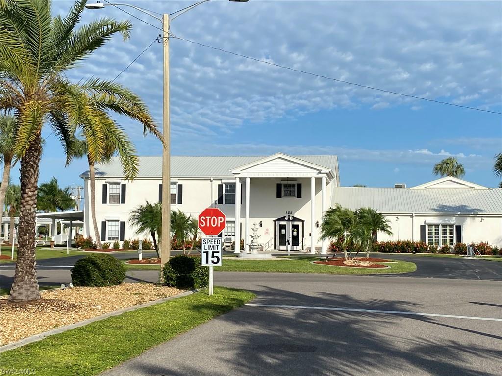 CARRIAGE VILLAGE - Residential