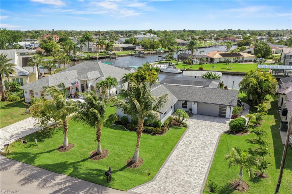 FORT MYERS SHORES - Residential