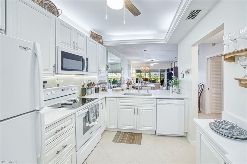 GOLFVIEW GOLF & RACQUET CLUB - Residential