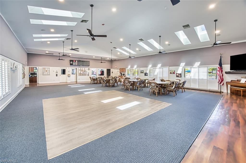 GOLFVIEW GOLF & RACQUET CLUB - Residential