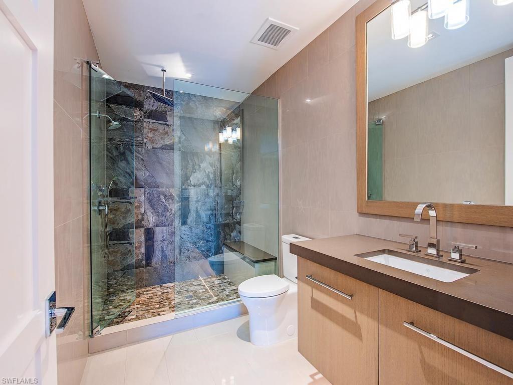 RESIDENCES AT 5TH & 5TH - Residential